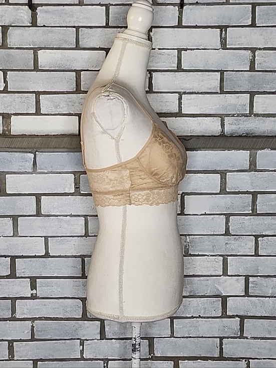 • NWT No Boundaries Women's Contour Lace Bralette Size Medium Toasted Almond - Picture 5 of 8